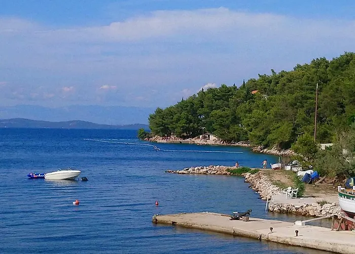 In A Beautiful Bay Sascica Apartament Sali